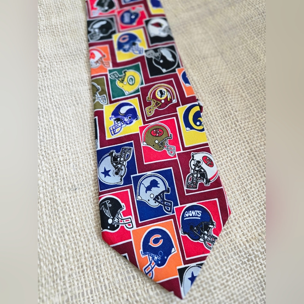 Vintage Surrey NFL Team Helmet Tie Mens Multi NFC Cowboys Eagles 49ers